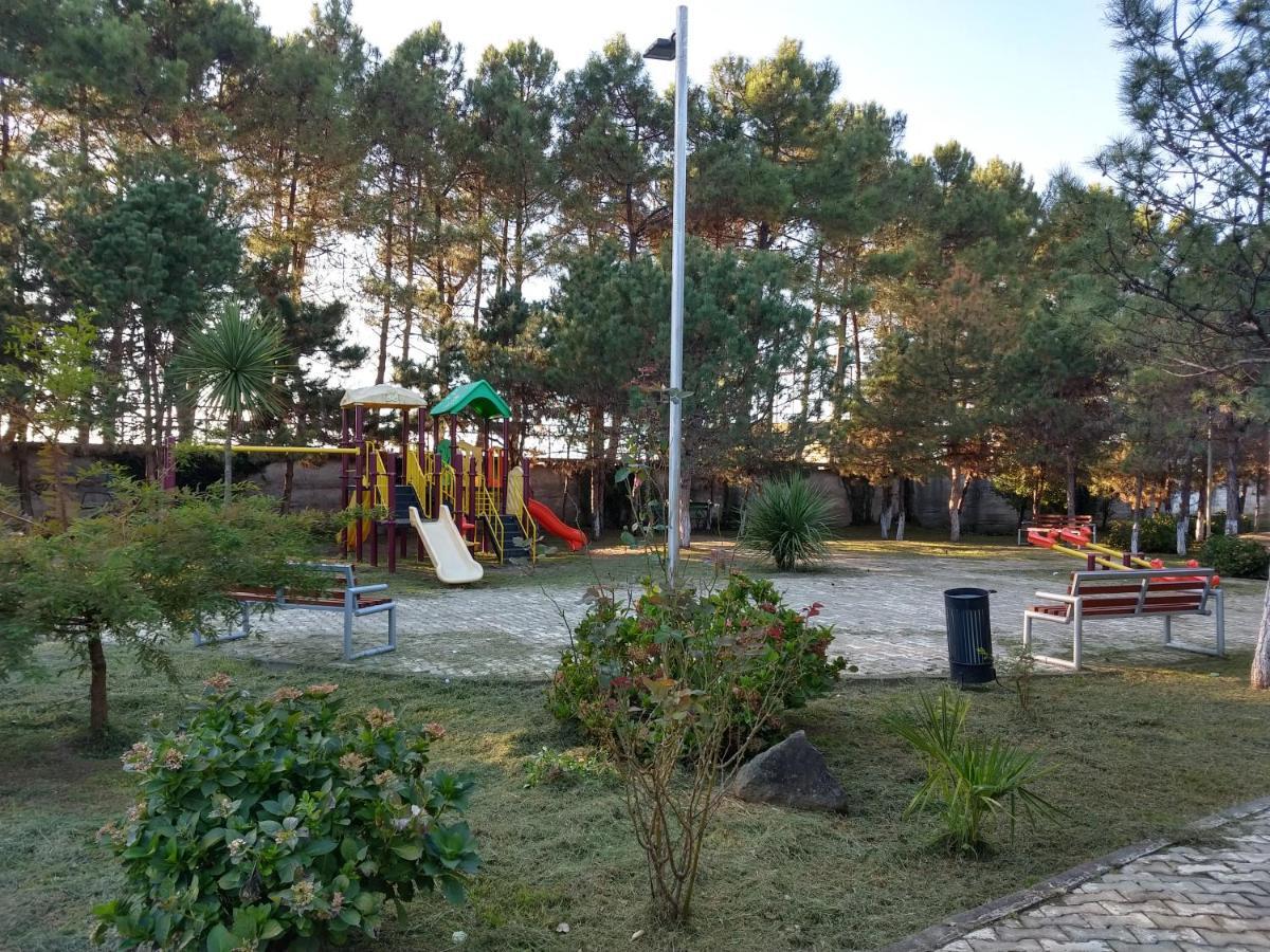 Tirkius House Hotel Кобулети Екстериор снимка